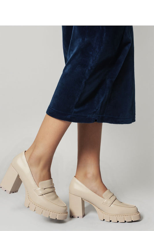 Pumps met dikke hak model 210350 Inello