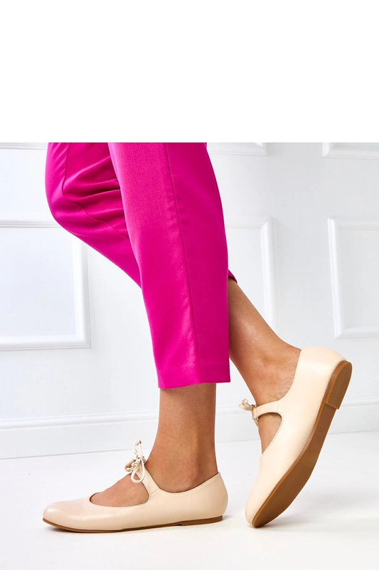 Ballerina\'s model 217960 Solea