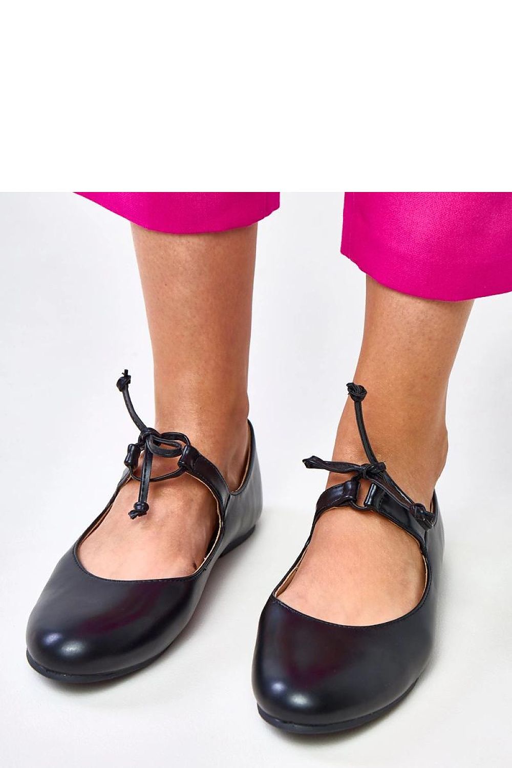 Ballerina\'s model 217961 Solea