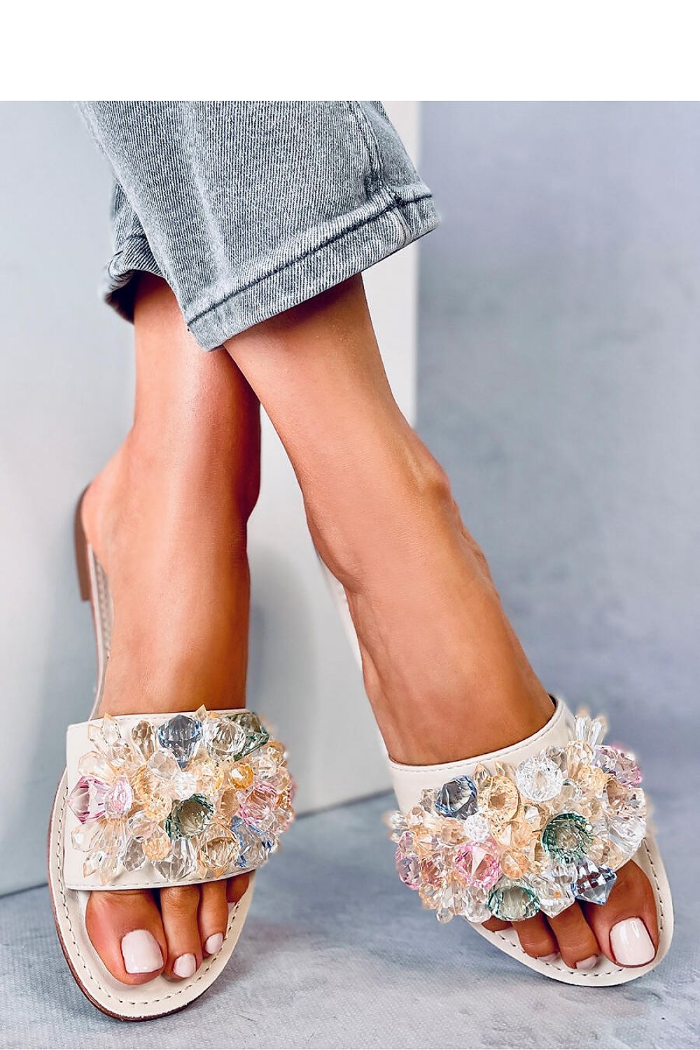 slippers model 179898 Inello