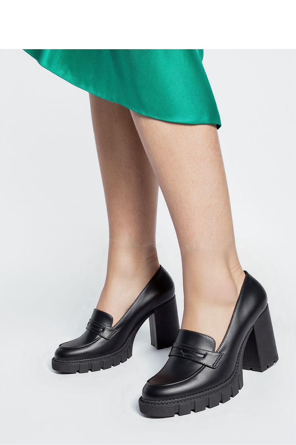  Pumps met dikke hak model 210351 Inello 