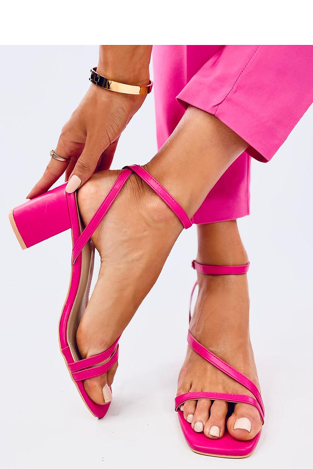  sandalen op hak model 210553 Inello 