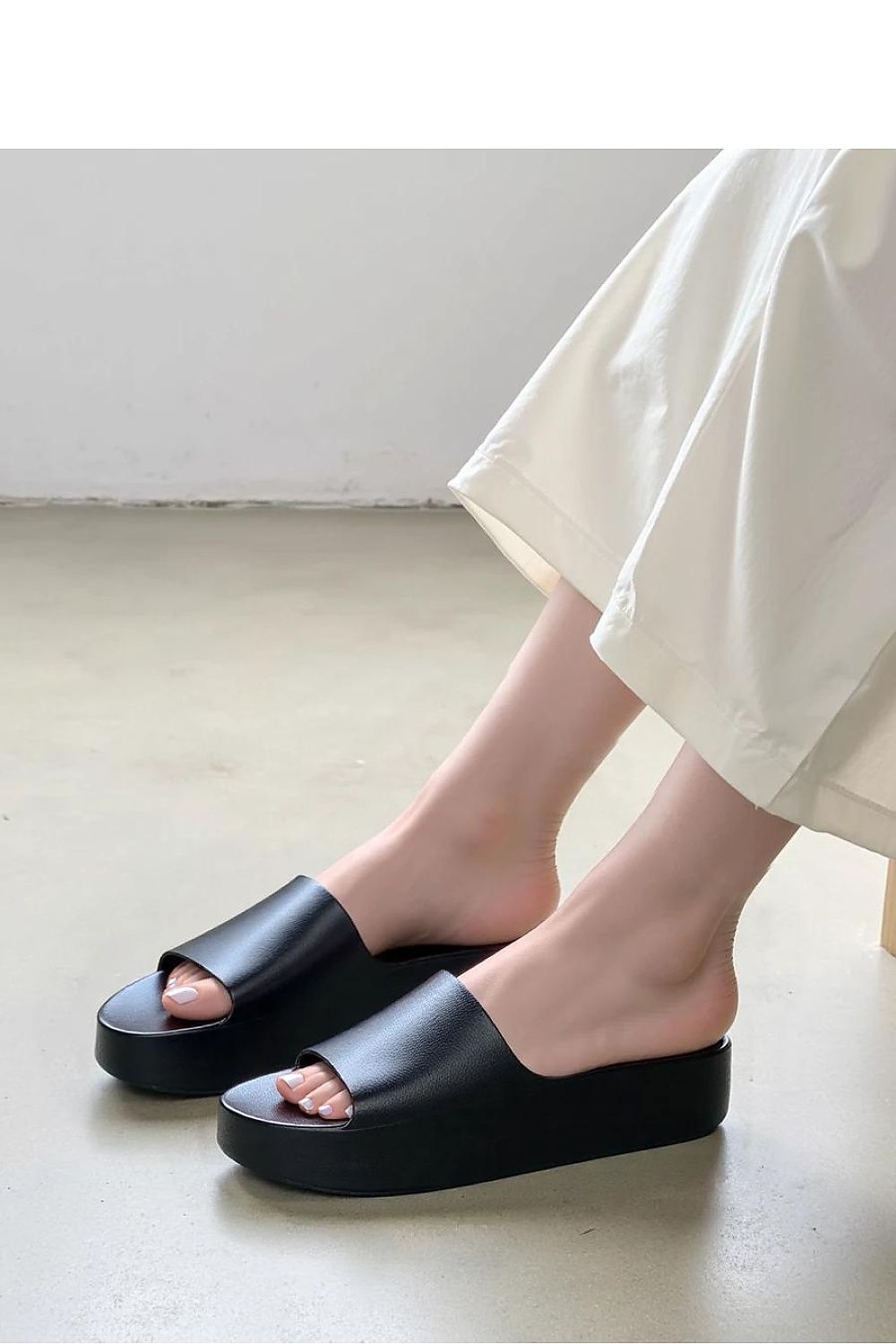  slippers model 212948 Inello 