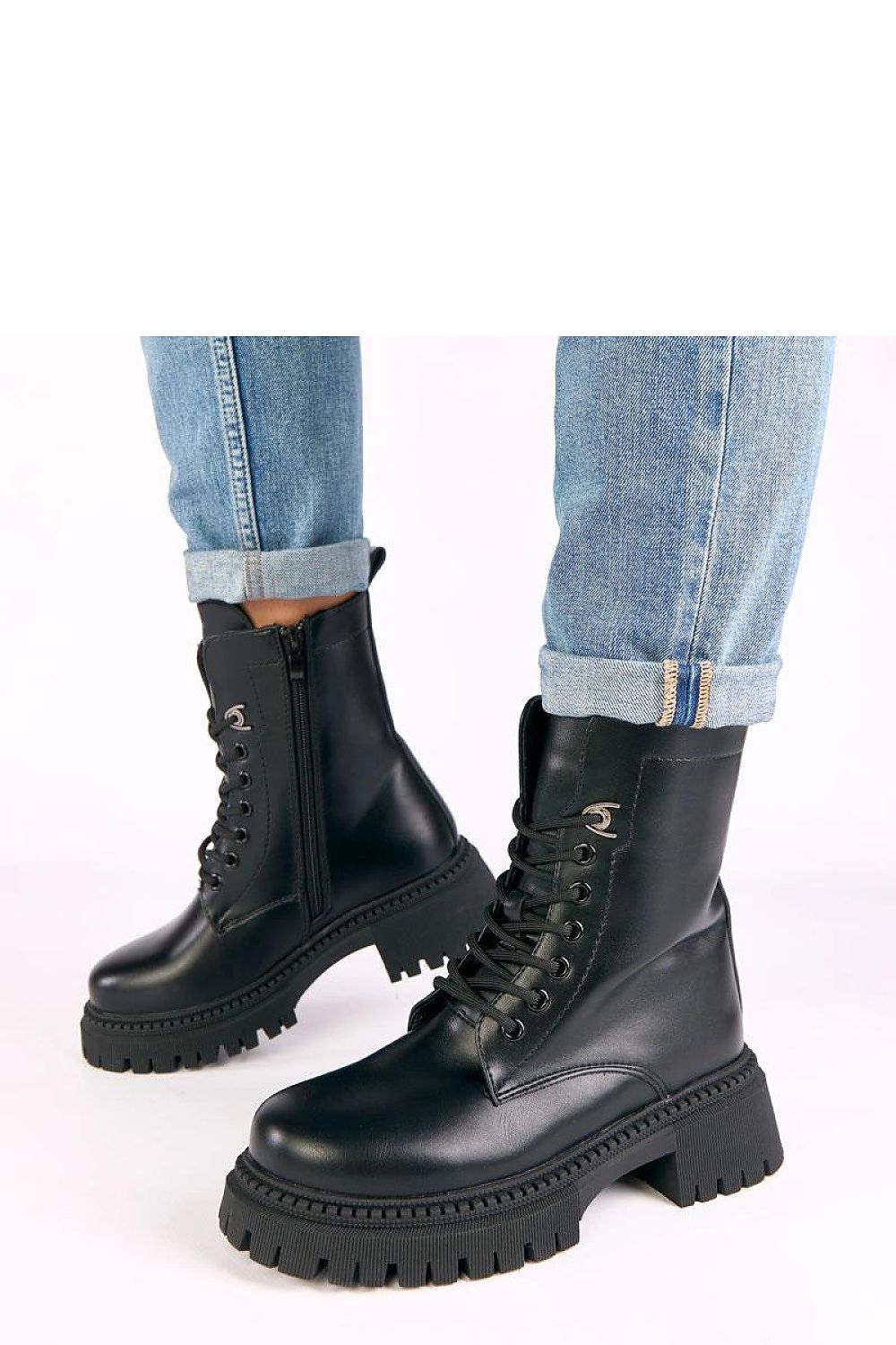  Laarsjes model 221632 Solea 