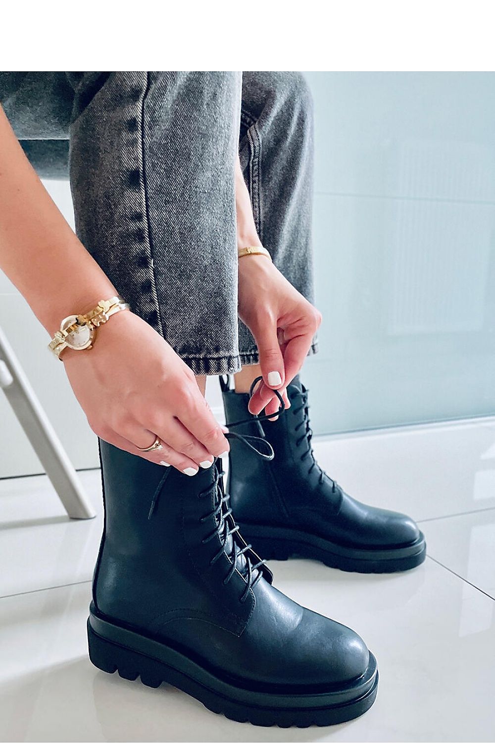  Laarsjes model 174062 Inello 