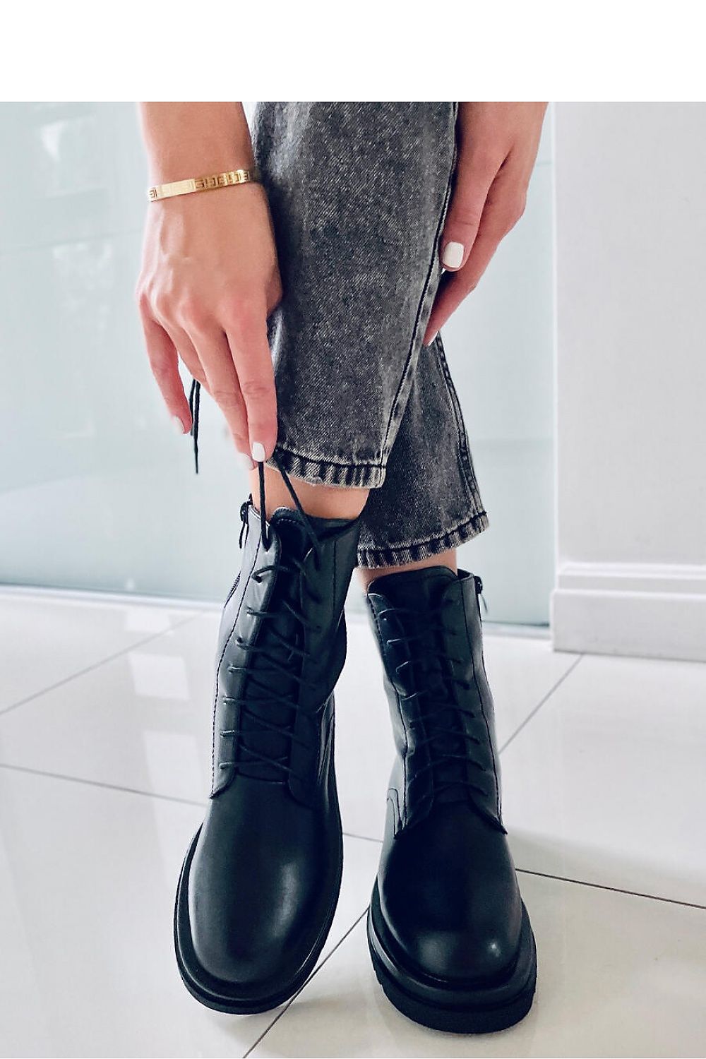  Laarsjes model 174062 Inello 