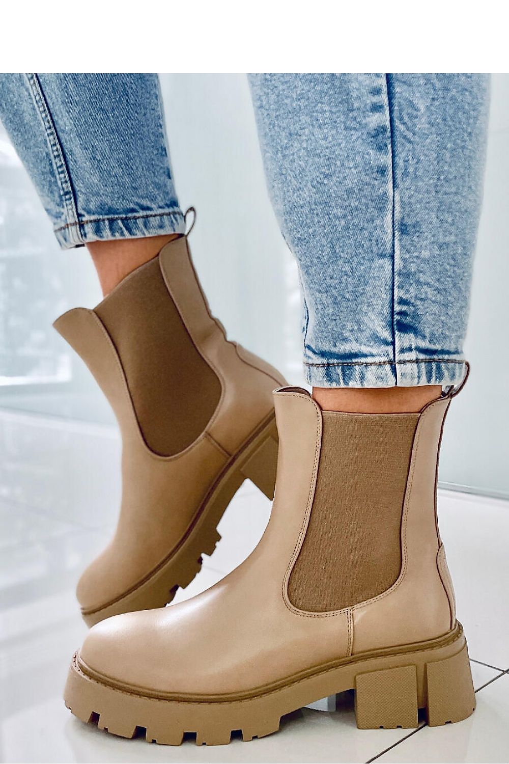  Chelsea boots model 174530 Inello 