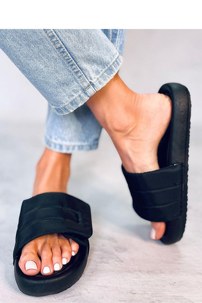  slippers model 177317 Inello 