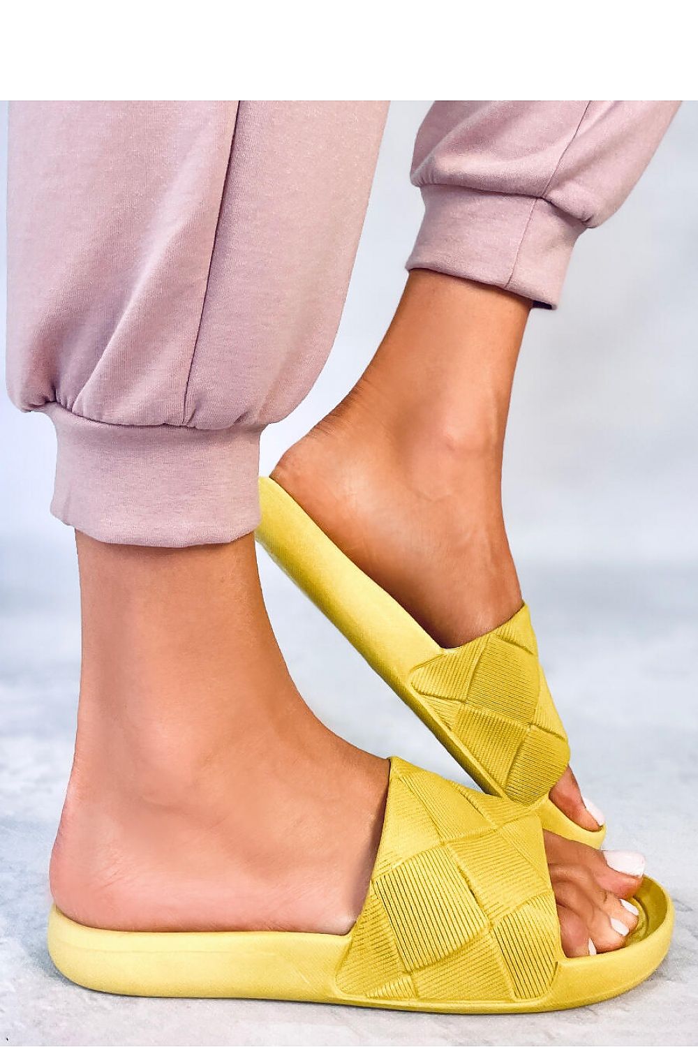  slippers model 177349 Inello 